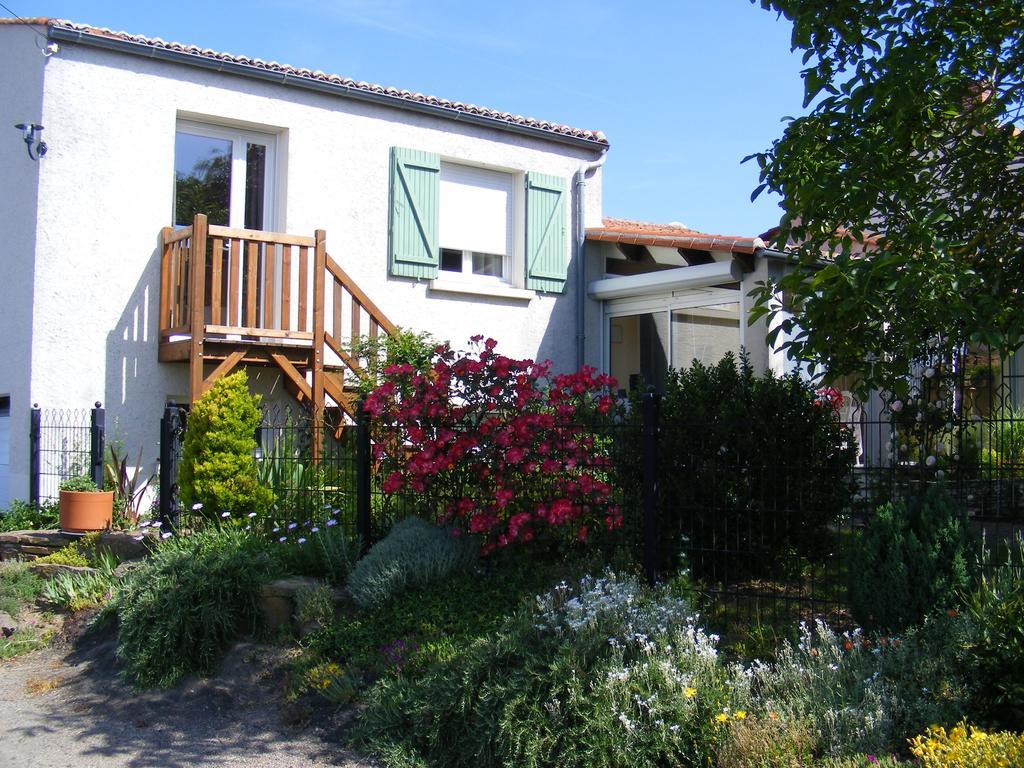 Chambres D'Hotes Vignes Et Loire Drain Экстерьер фото